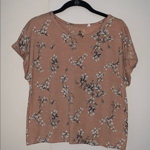 Rust T with white flowers